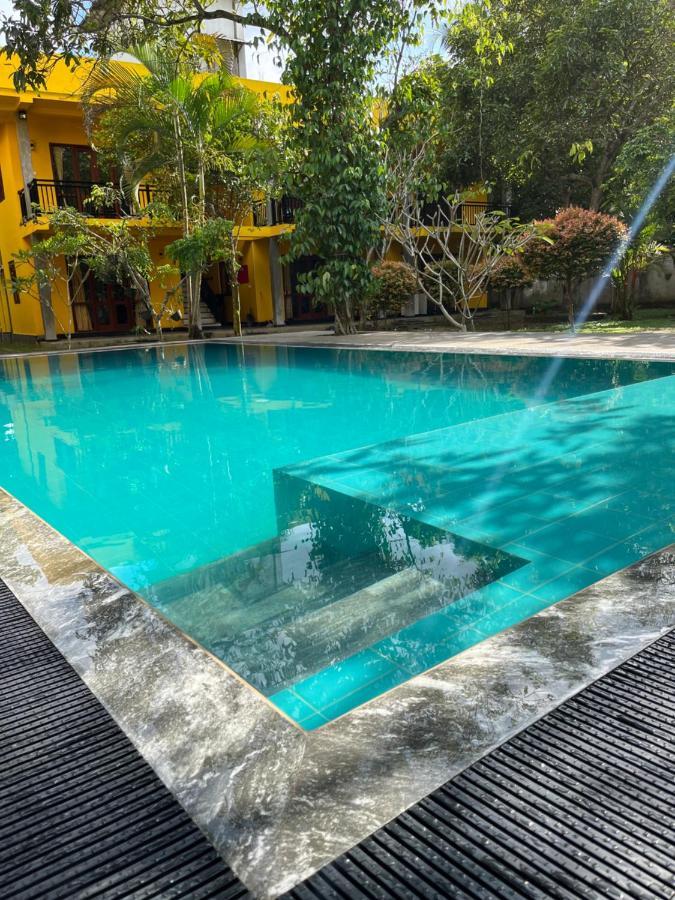Easy Living Hotel Hikkaduwa Ngoại thất bức ảnh