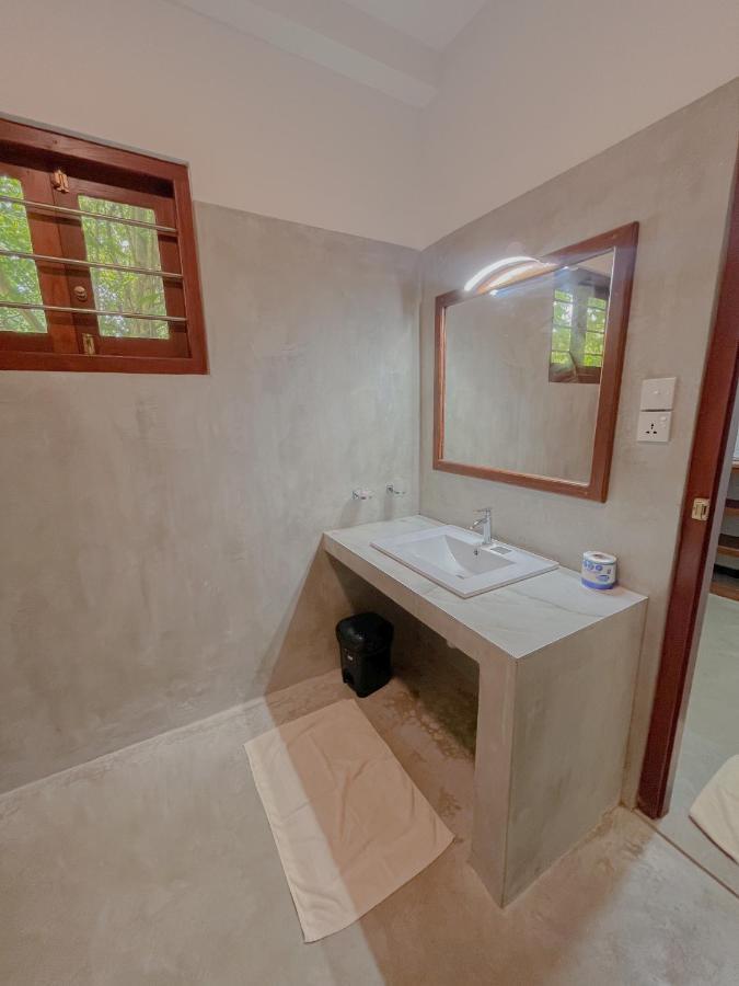 Easy Living Hotel Hikkaduwa Ngoại thất bức ảnh