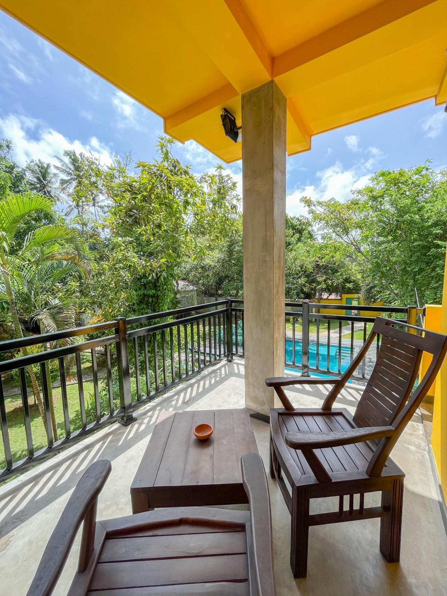 Easy Living Hotel Hikkaduwa Ngoại thất bức ảnh